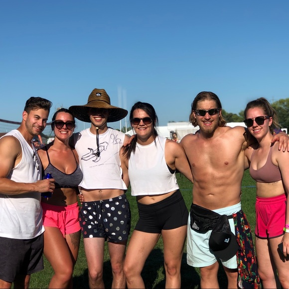 Meet your Posher, Ali - Picture 1 of 1